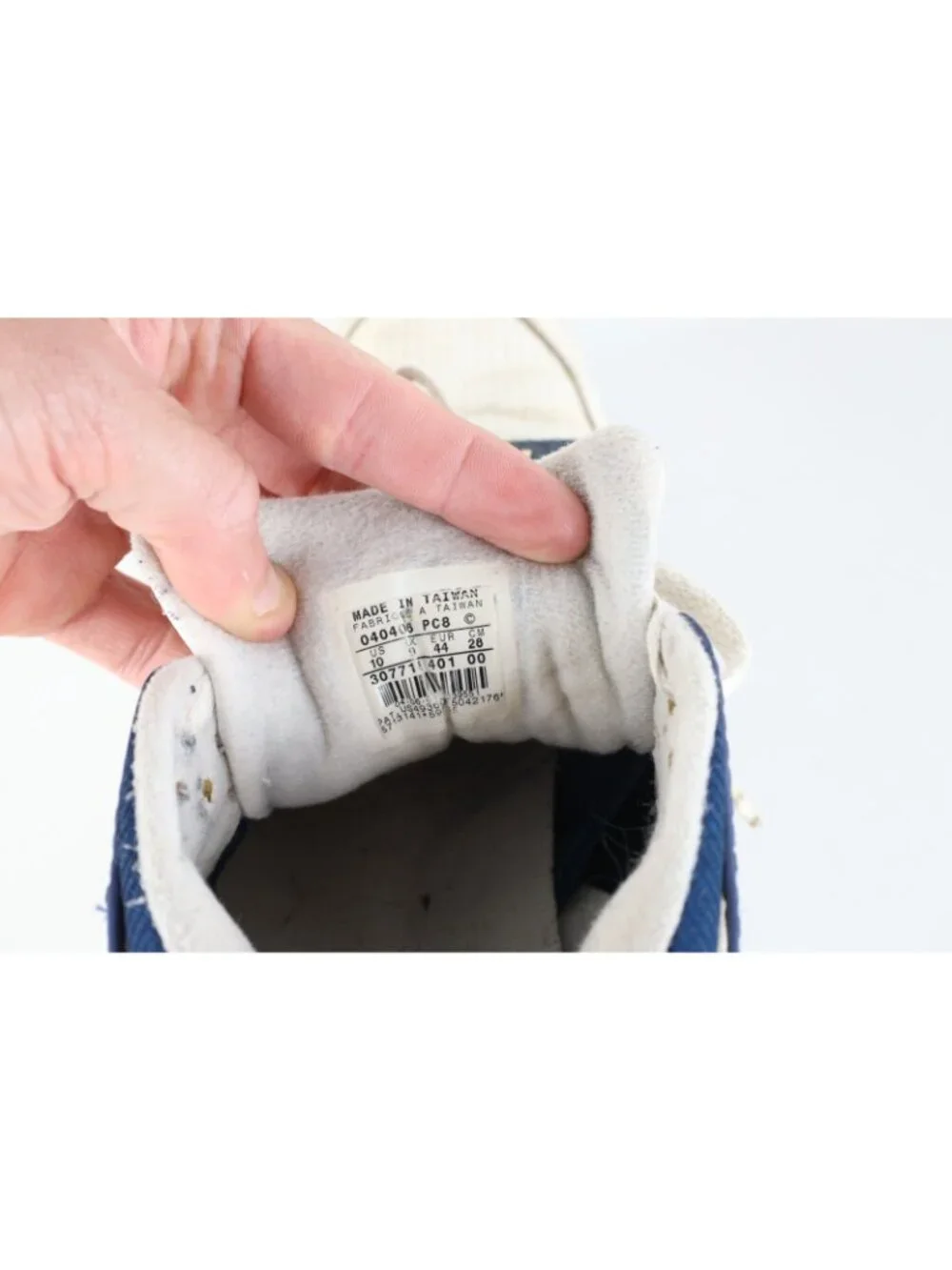 Vintage Y2K 2004 Nike Mens 10 Distressed Air Alpha Force Shoes Basketball White